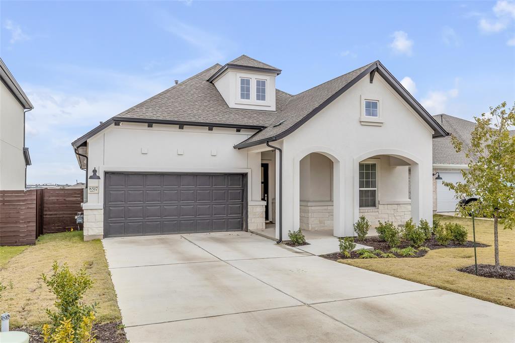 Foto principal - 8517 Grenadier Dr