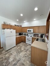 Building Photo - 1305 Boon St