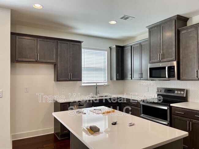 Foto del edificio - 175 N Auburn Landing Pl