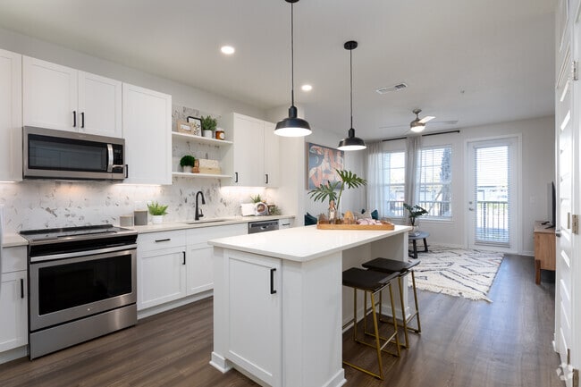 1BR, 1BA - 780SF - Vida Winter Garden