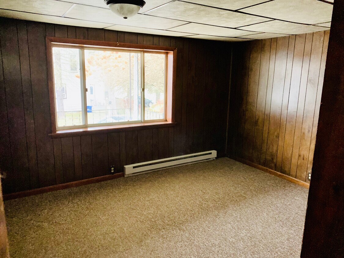 19 St, Greenville, PA 16125 Townhome Rentals in Greenville PA