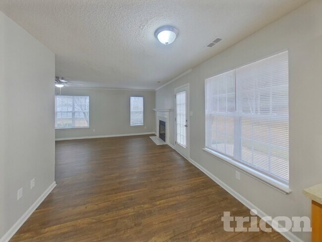 Foto del edificio - 13113 Woodland Farm Dr