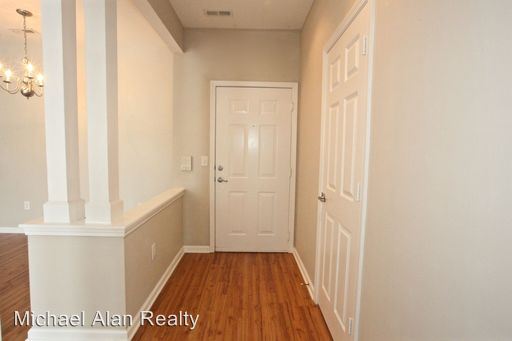 Building Photo - 6112 Creft Cir