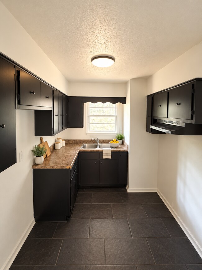 Foto del edificio - 5299 Braden Dr