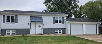 Building Photo - 1906 Refset Dr