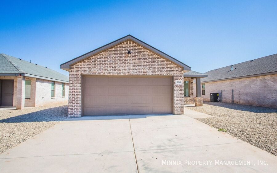 Foto principal - 7707 Date Ave