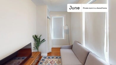 Building Photo - Room in Shared 4 bed/1 bath home