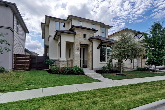 Building Photo - 1603 Arcilla St