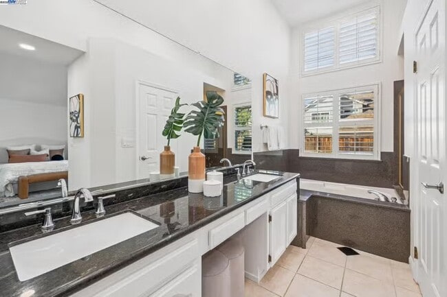 Foto del edificio - 3419 Park Pl