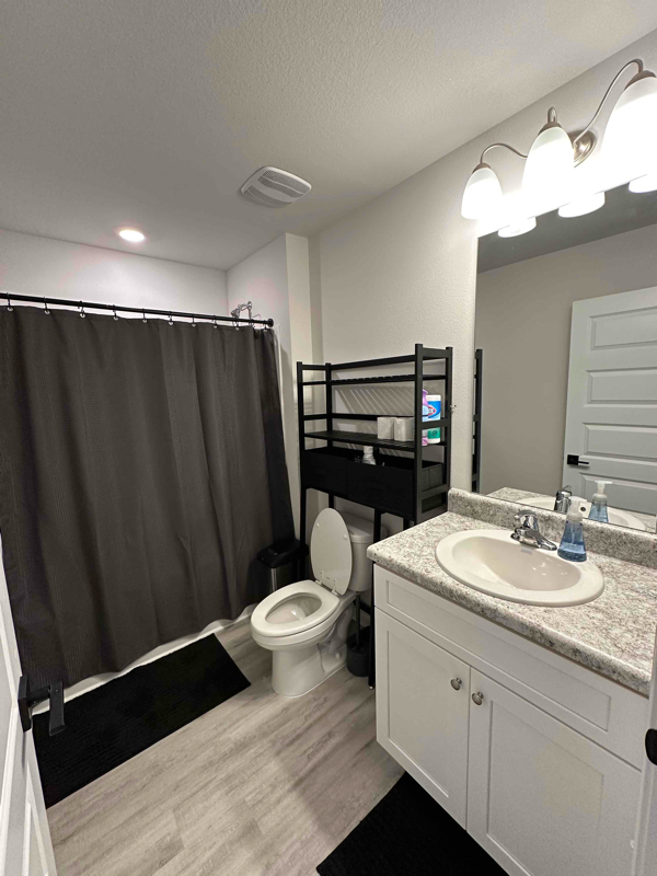 Foto del edificio - 5136 Rivergrass Dr