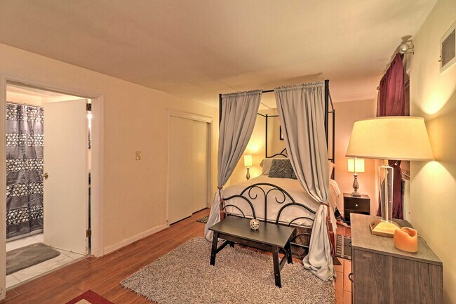 Foto del edificio - 843 Artwood Rd NE