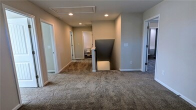 Building Photo - 405 Sonoma Ct