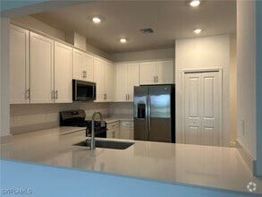 Building Photo - 19548 Hinkley Dr