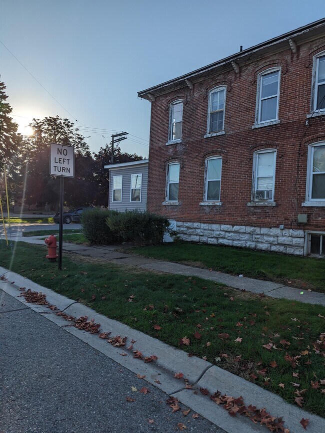 Foto del edificio - 927 Ontario St