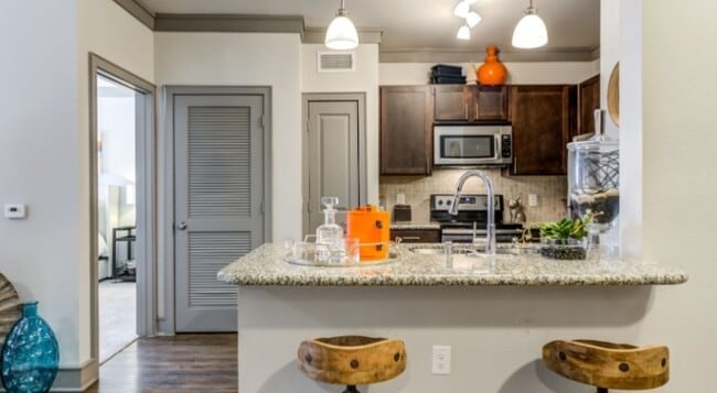 Building Photo - The Colby at Castle Hills