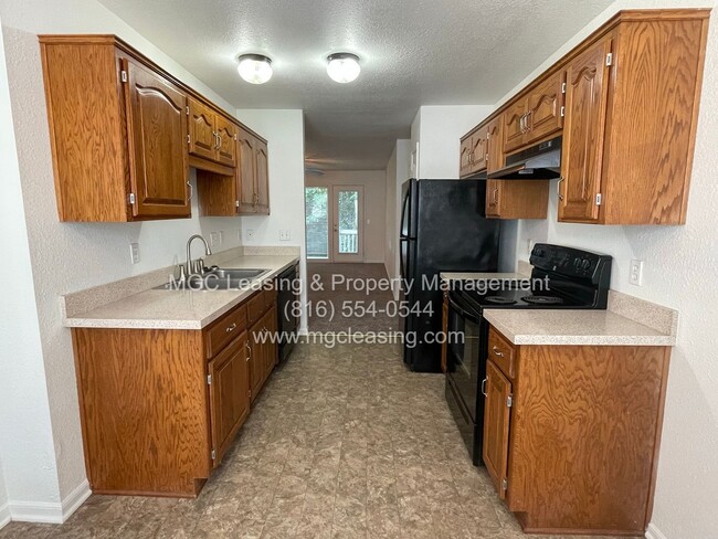 Foto del edificio - 5816-5818 NE 42nd St