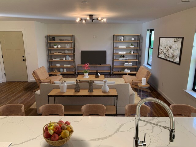 Foto principal - Deer Creek Apartments