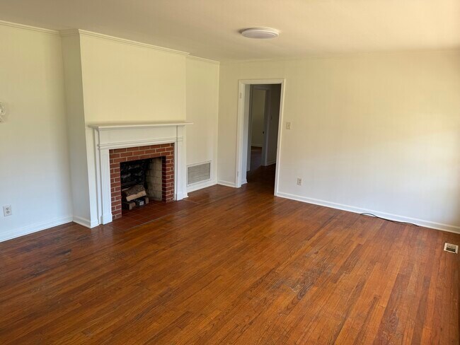 Foto del edificio - 1609 Woodrow Ave