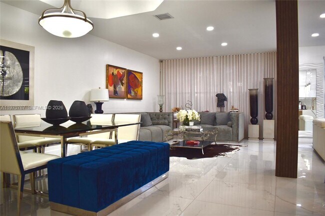 Foto del edificio - 6763 NW 107th Pl