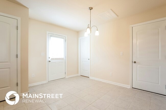 Building Photo - 2515 Queen Bee Dr