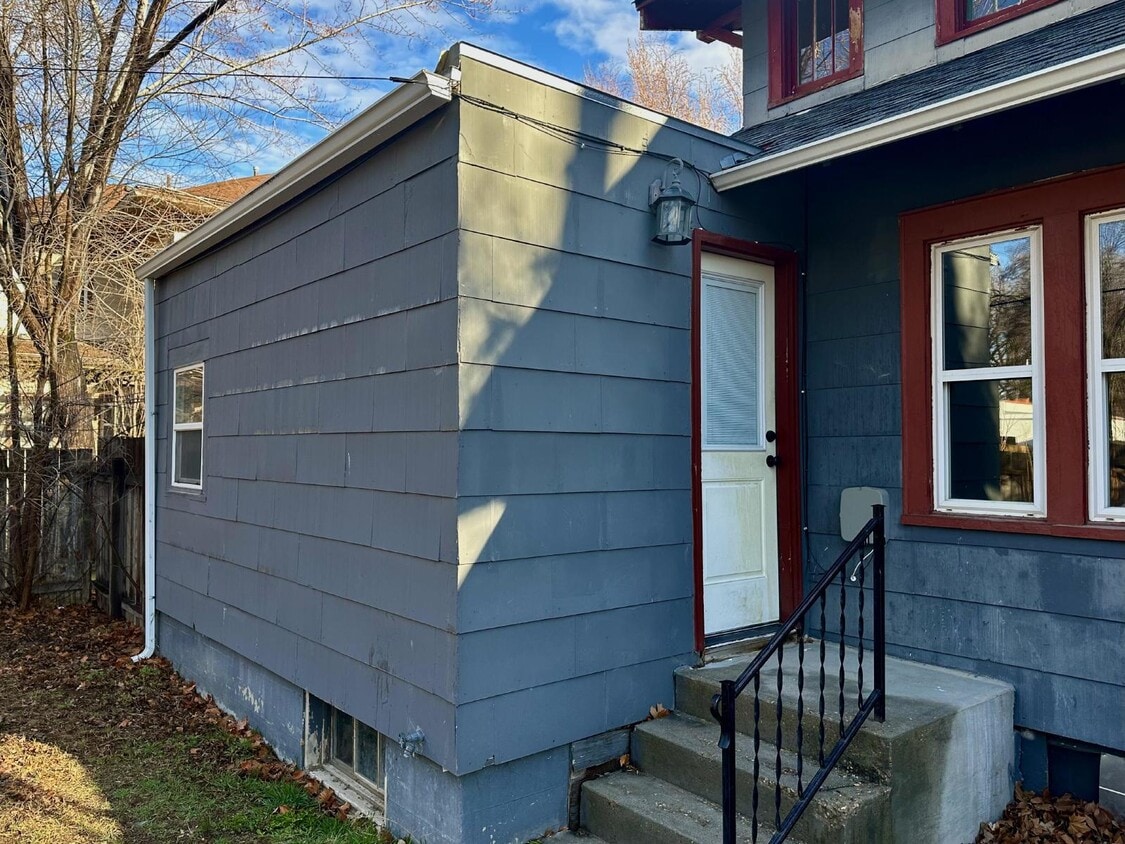 1822 Dearborn St Unit B, Caldwell, ID 83605 Room for Rent in Caldwell