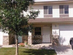 Building Photo - 2475 Theresea Ln