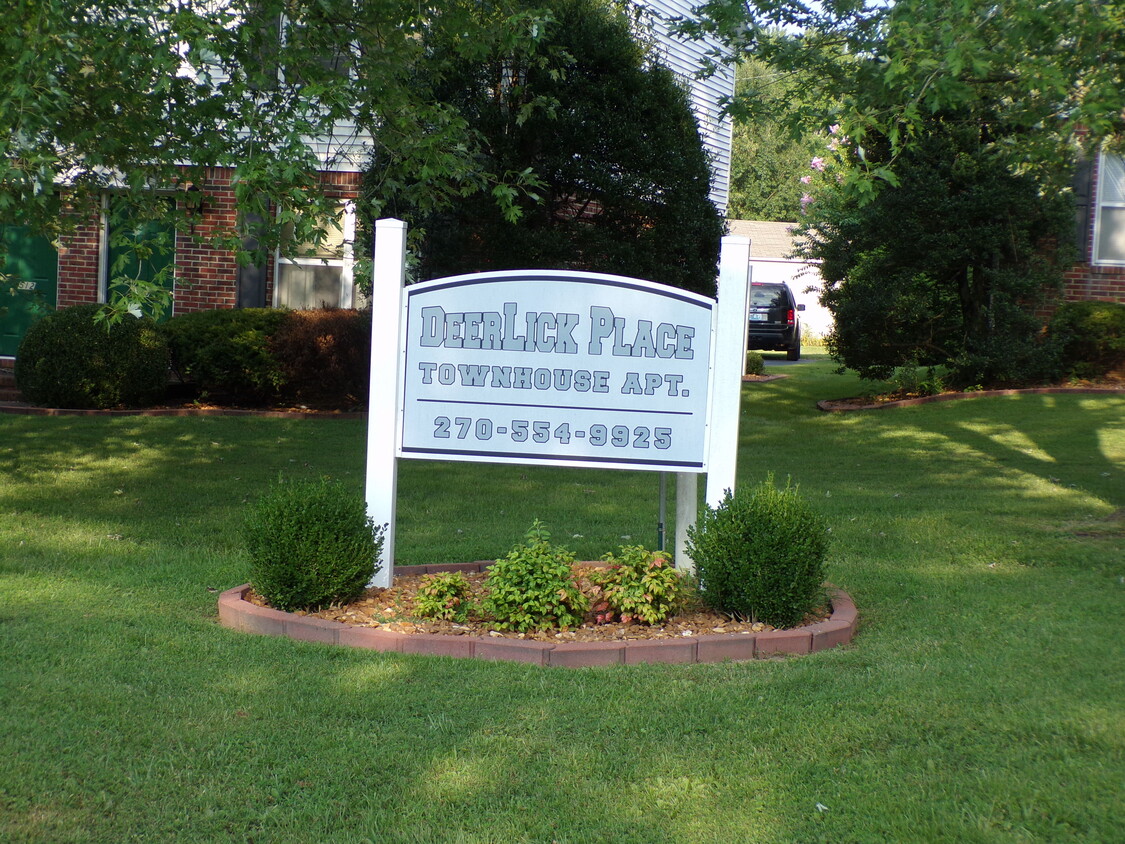 Primary Photo - 506 Deer Lick Pl