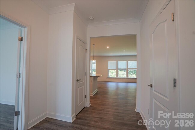 Foto del edificio - 11224 Smokethorn Dr NW