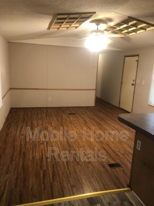 Building Photo - 3019 Crenson Dr
