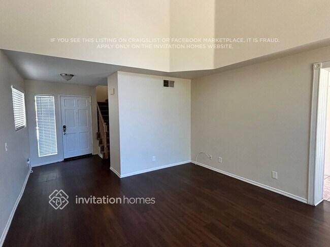 Foto del edificio - 9324 Burnet Ave