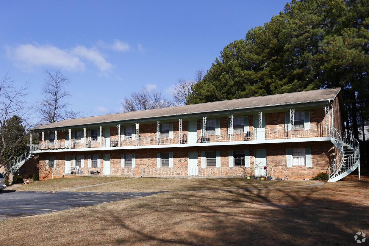 Foto principal - Shallowford Arms Apartments