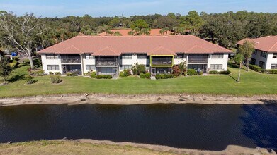 Building Photo - 5630 Golf Pointe Dr