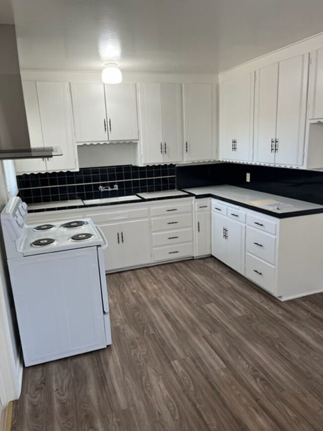 Foto del edificio - ADORABLE 2 BED 1 BATH HOME FOR RENT!