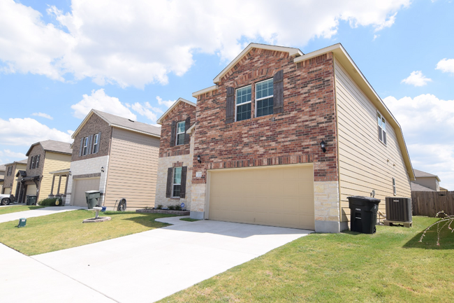 Building Photo - 202 W Vega Ln