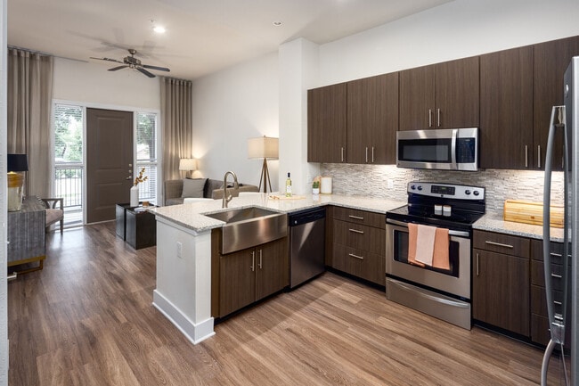 Building Photo - The Monroe