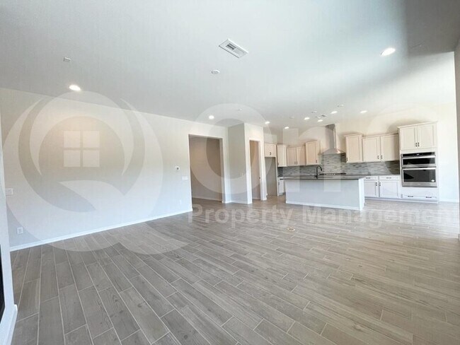 Building Photo - 12875 N Geyser Vly St
