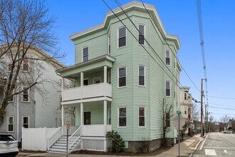 Building Photo - 99 Beech St