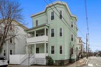 Building Photo - 99 Beech St