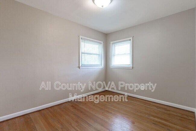 Foto del edificio - 4141 21st Rd N