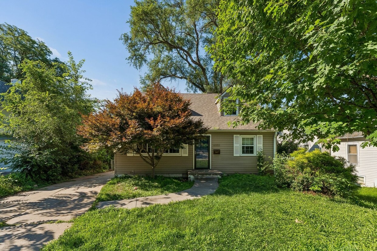 4 Bedroom Home in Benson! - 4 Bedroom Home in Benson!