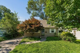 Building Photo - 6533 Pinkney St
