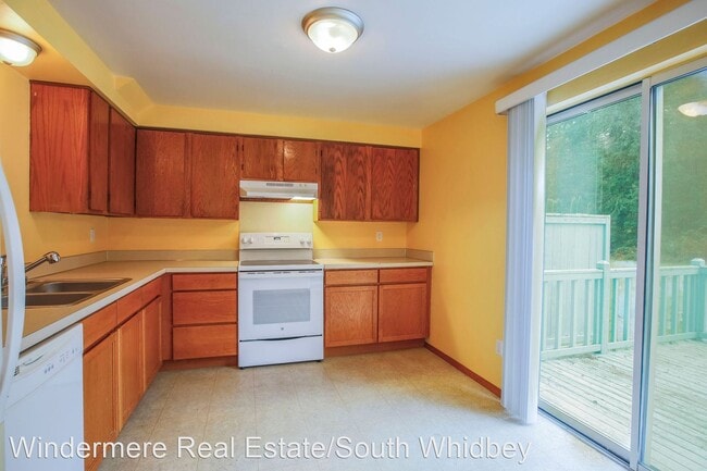Building Photo - 2 br, 1.5 bath House - 4206 Winns Hollow L...