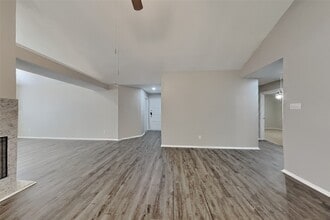 Building Photo - 2906 Lotus Ln