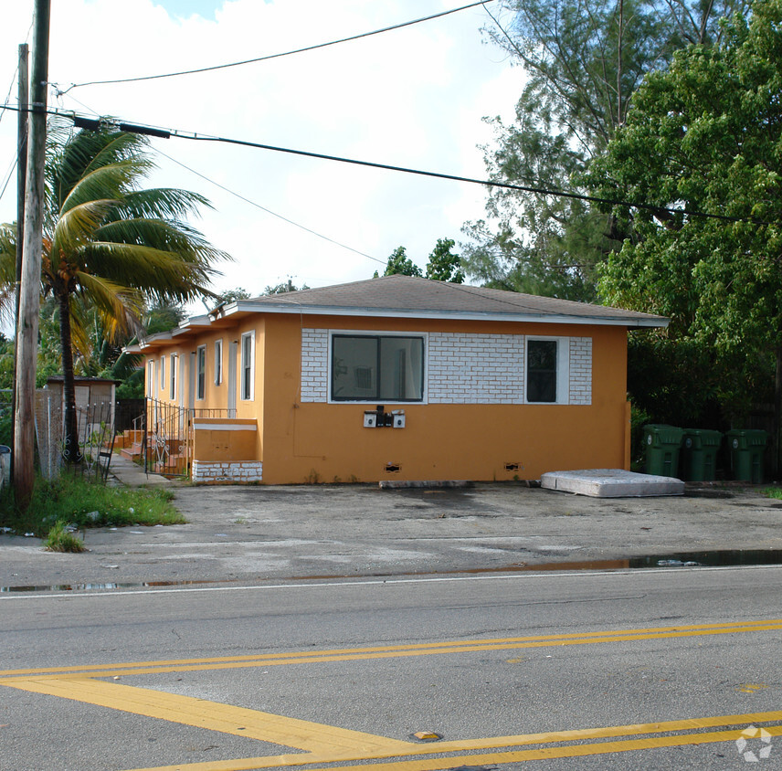Primary Photo - 84 NW 71st St