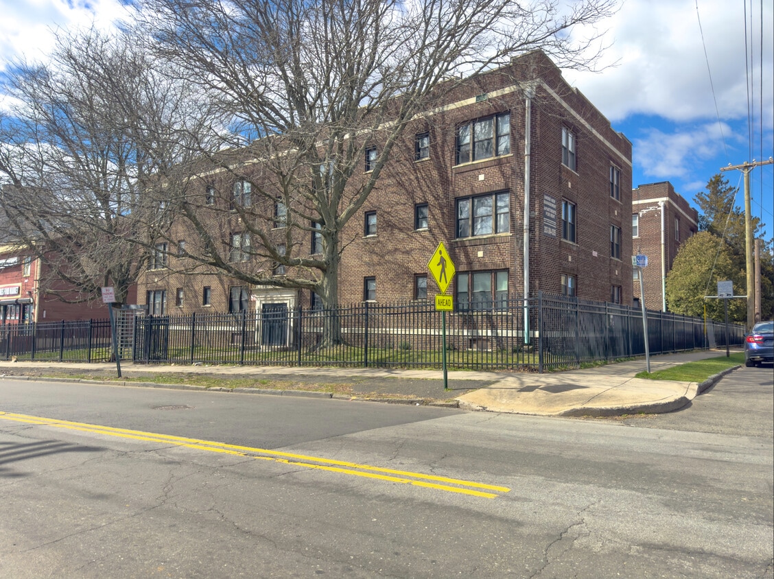 Primary Photo - 175 Washington Ave
