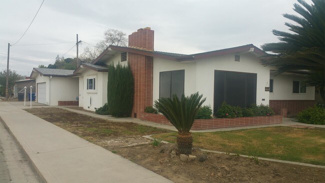 Building Photo - 1281 S Enns Ave