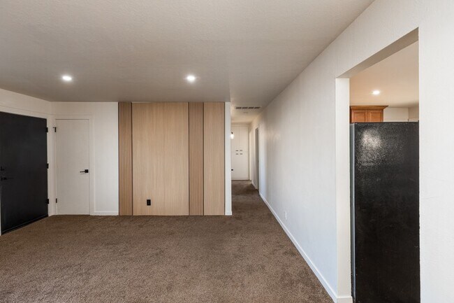 Building Photo - 4821 S 4180 W