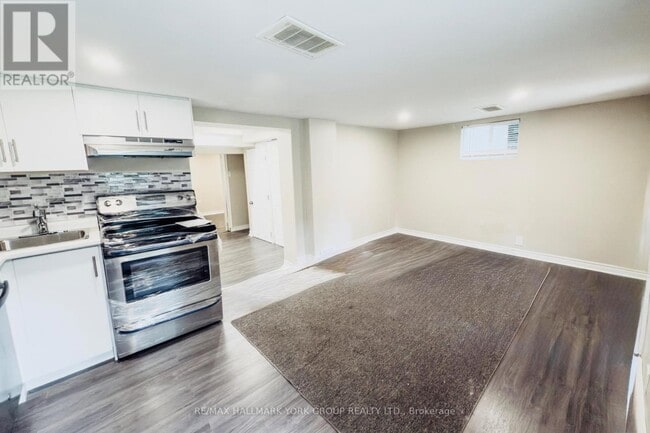 Building Photo - 6072 Hillsdale Dr