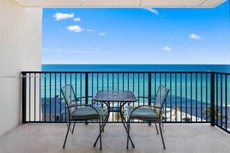 Building Photo - 2201 S Ocean Dr