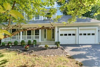 Building Photo - 31 Puritan Pl